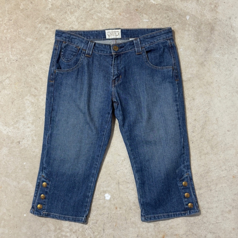 Levi Strauss Signature Bermuda Shorts Capris Women’s Size 10 Blue Zipper Fly